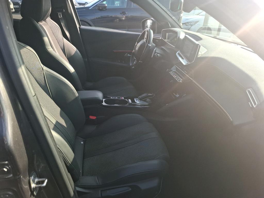Peugeot 2008 BlueHDi 130 S&S EAT8 GT 2021
