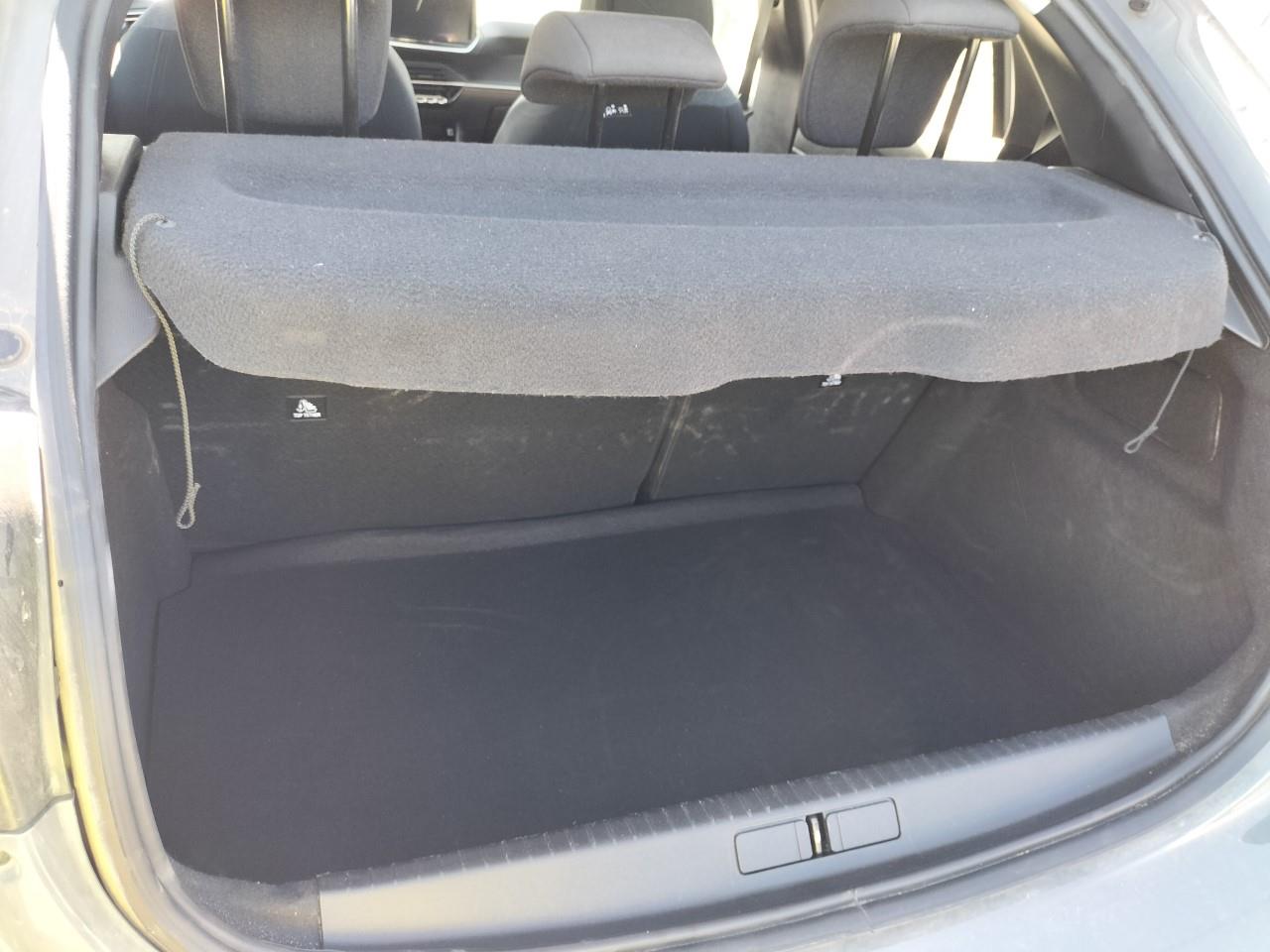 Foto Peugeot 208 16
