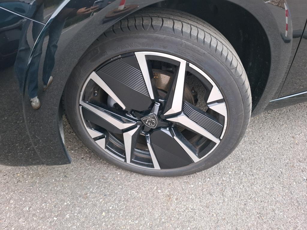 Peugeot 208 Hybrid 145 ch e-DCS6 GT 2025
