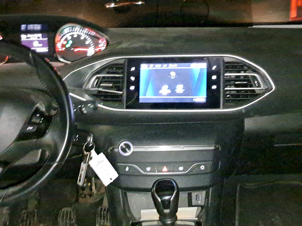 Peugeot 308 SW PureTech 110ch S&S BVM6 Active Pack 2021