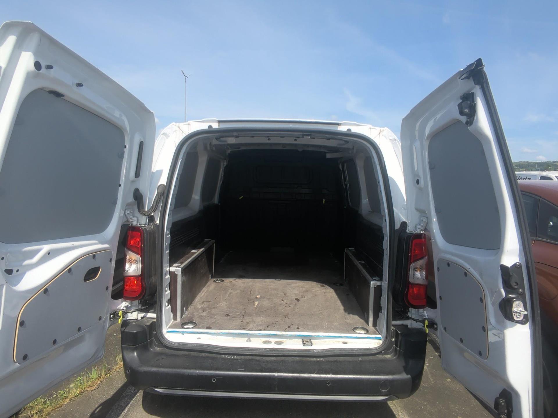Citroen BERLINGO VAN TAILLE XL 950KG BLUEHDI 100 S&S BVM6 2024