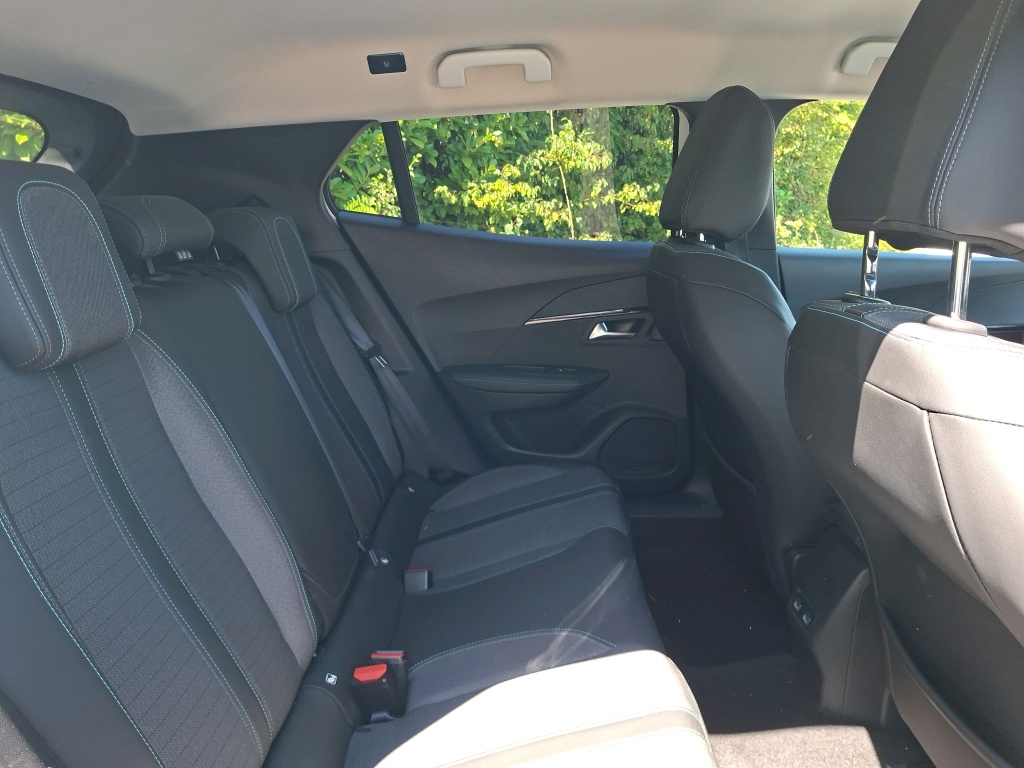 Peugeot 2008 BlueHDi 130 S&S EAT8 Allure 2020
