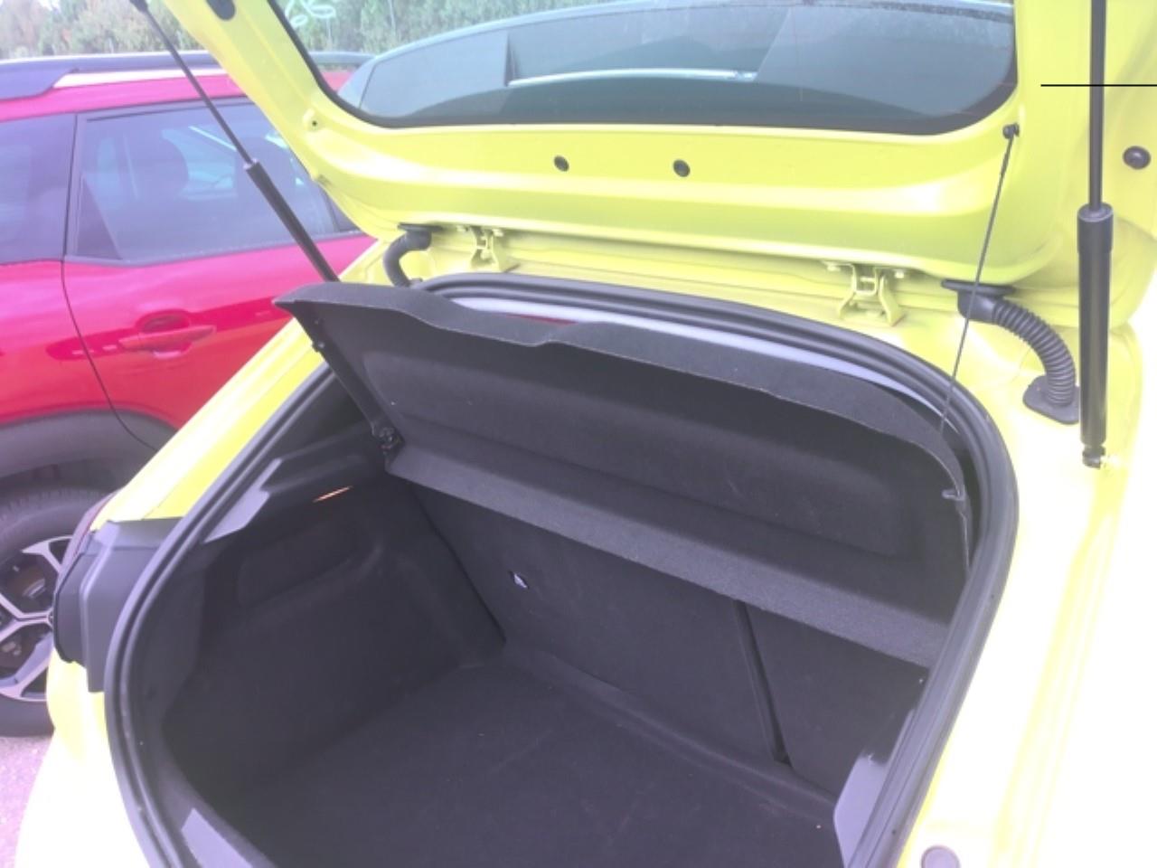 Foto Peugeot 208 9