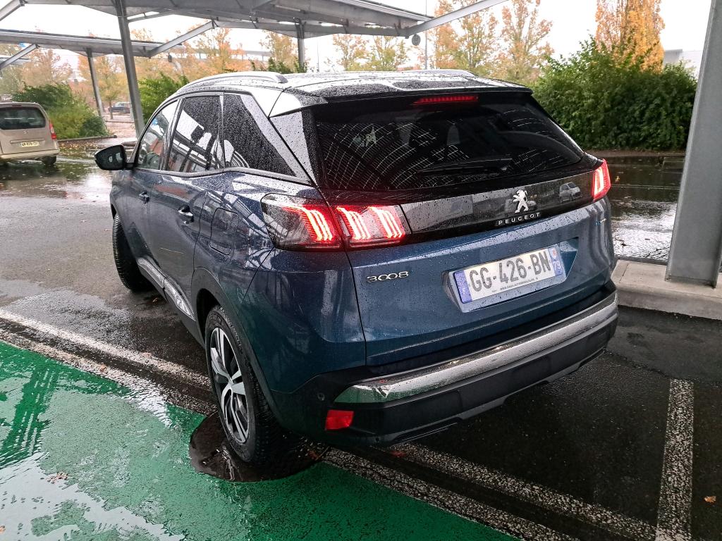 Peugeot 3008 Hybrid 225 e-EAT8 Roadtrip 2022