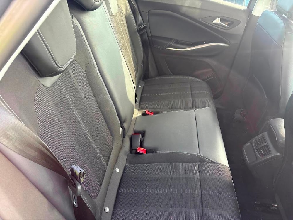 Foto Opel Grandland PHEV 13
