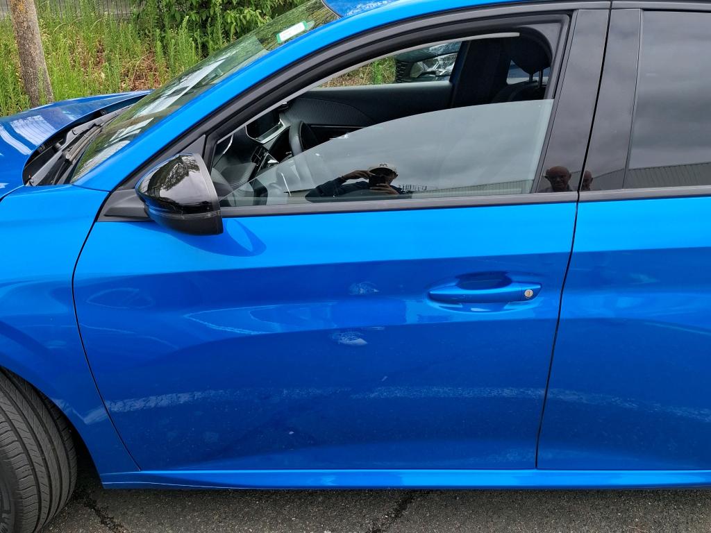 Peugeot 208 PureTech 100 S&S EAT8 Allure 2022
