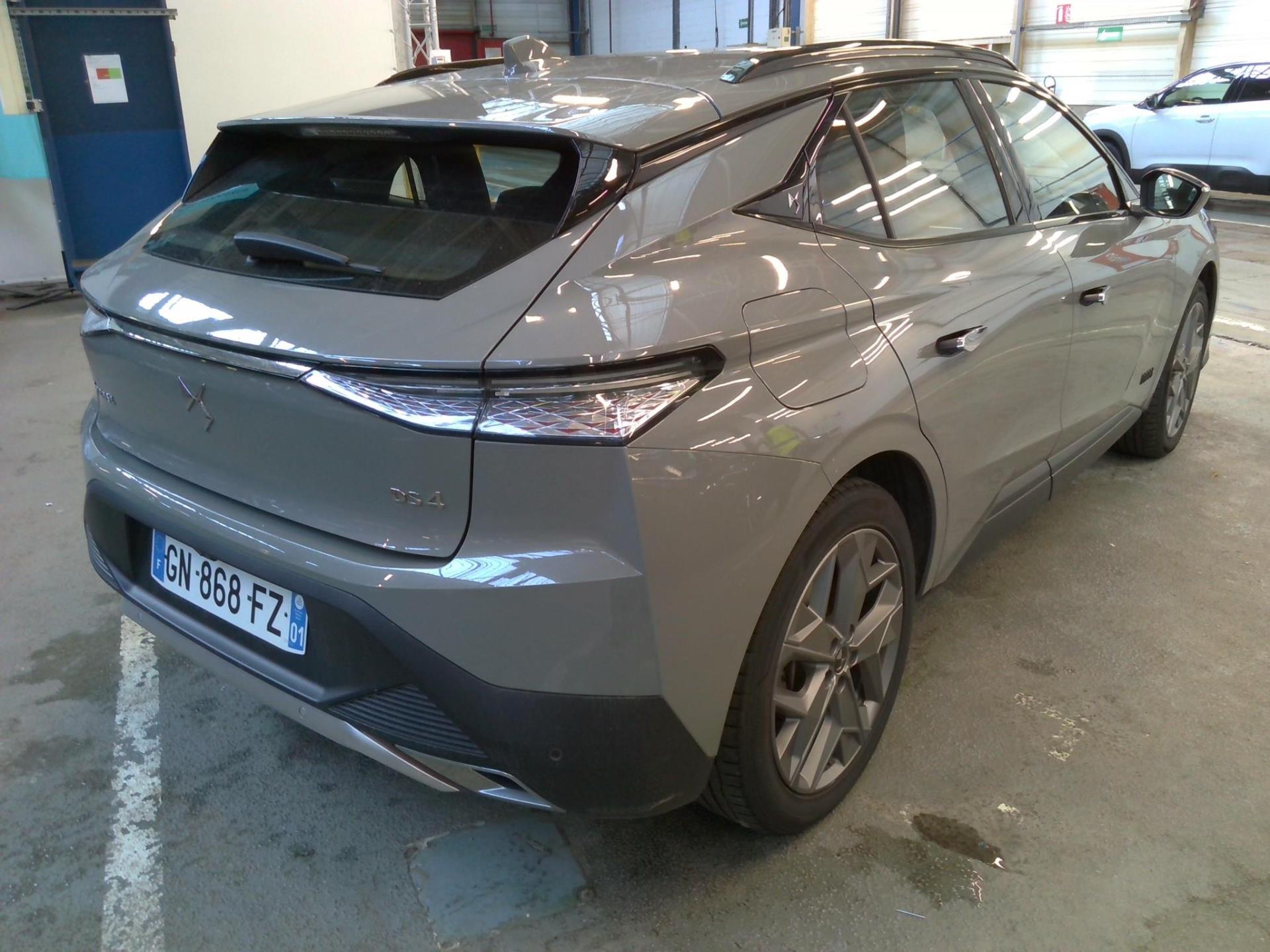 DS DS 4 Hybride E-Tense 225 EAT8 Cross Trocadero 2023