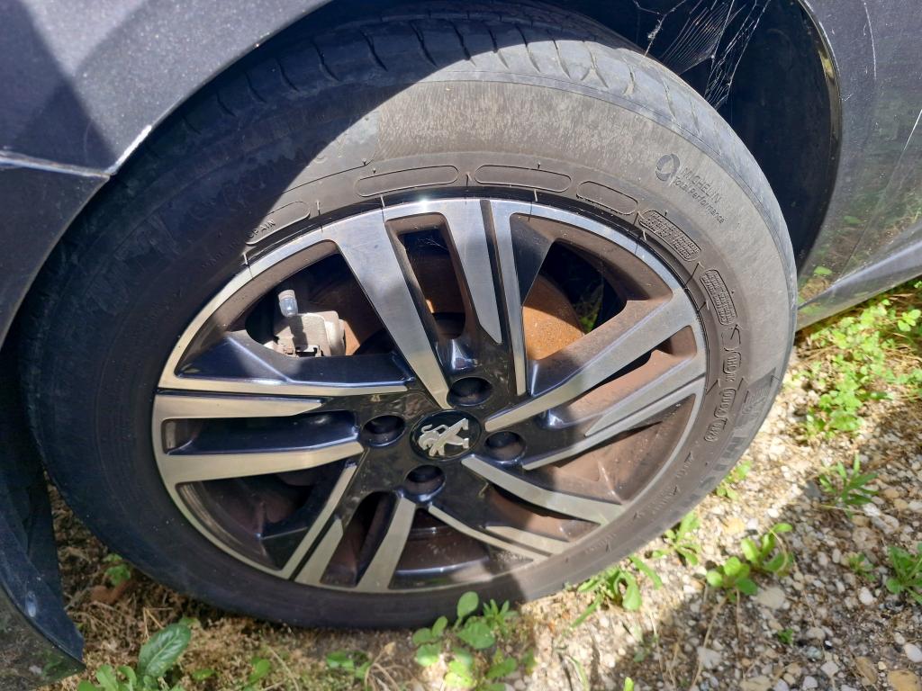 Peugeot 208 PureTech 100 S&S BVM6 Allure Pack 2023