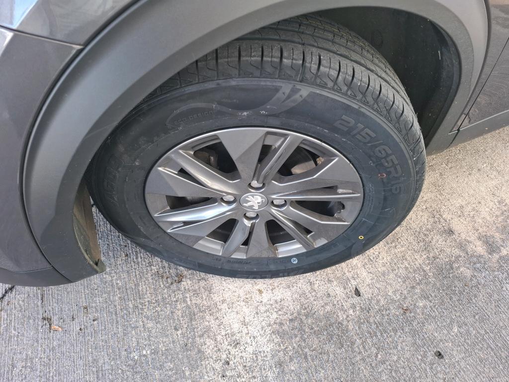 Peugeot 2008 PureTech 130 S&S BVM6 Style 2022