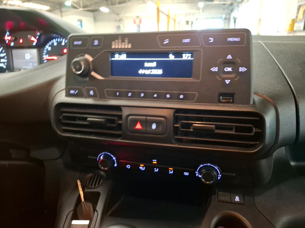 Peugeot PARTNER FOURGON STANDARD 650 KG BLUEHDI 75 BVM5 PREMIUM 2020