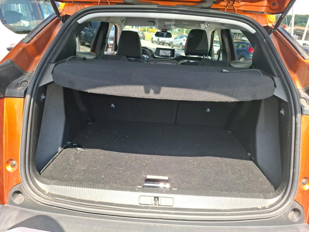 Peugeot 2008 BlueHDi 130 S&S EAT8 Allure 2021
