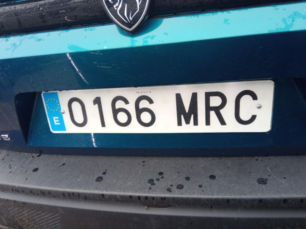 Peugeot 408 Nuevo 408 Allure PLUG-IN HYBRID 180 e-EAT8