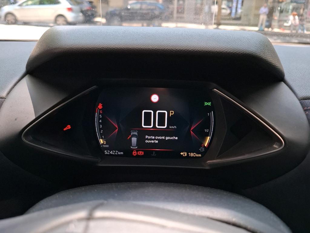 DS DS3 Crossback PureTech 155 EAT8 Ines de la Fressange Paris 2021