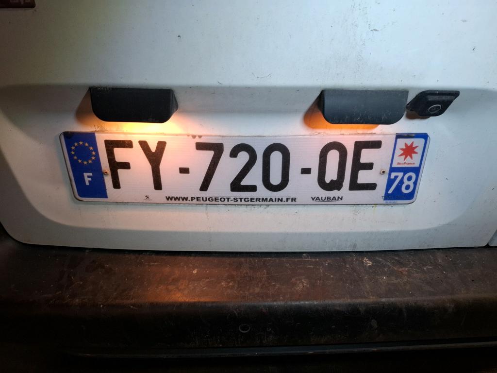 Peugeot PARTNER FOURGON STANDARD 650 KG BLUEHDI 100 S&S BVM5 PREMIUM 2021