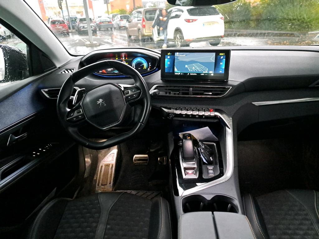 Peugeot 3008 Hybrid 225 e-EAT8 Roadtrip 2022