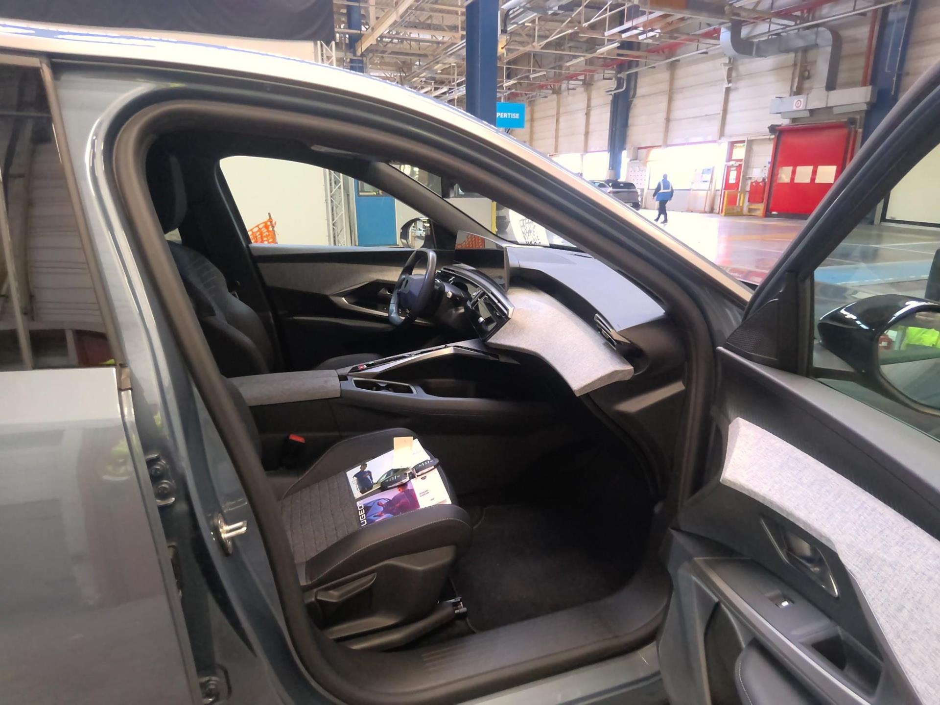 Peugeot 3008 Electrique 210 ch 73 kWh Allure 2025