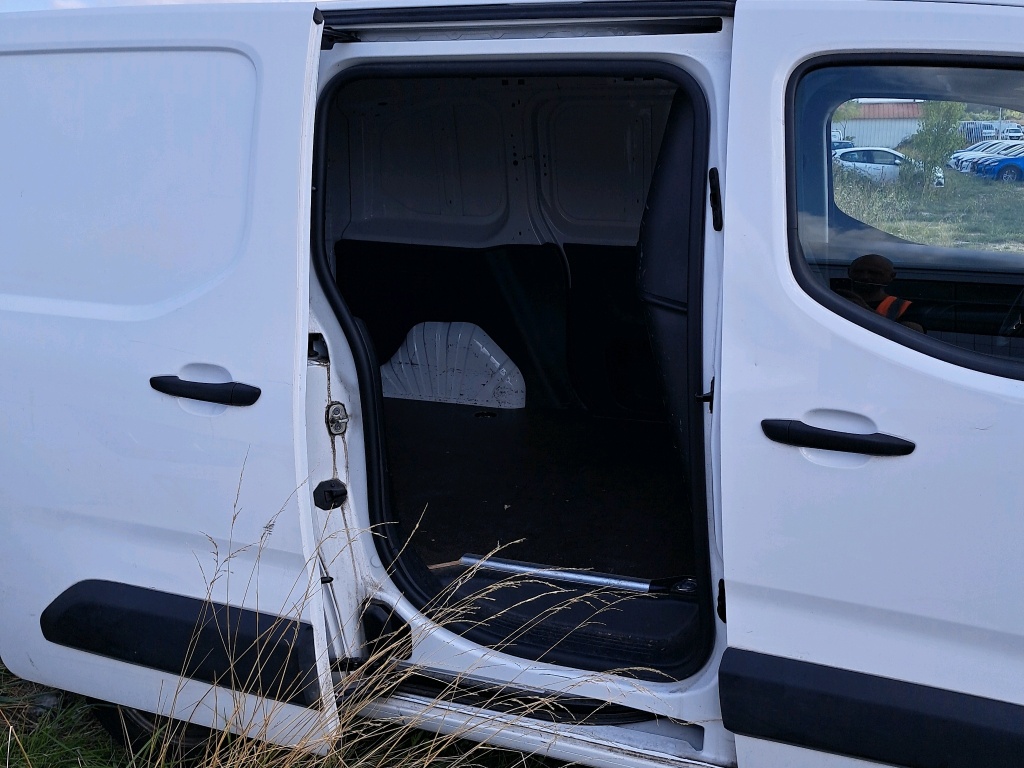 Peugeot PARTNER FOURGON STANDARD 650 KG BLUEHDI 100 BVM5 ASPHALT 2019