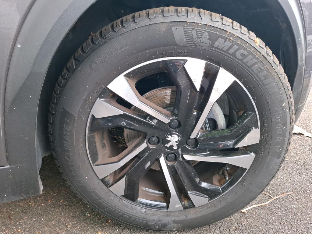 Peugeot 2008 PureTech 130 S&S EAT8 GT 2021