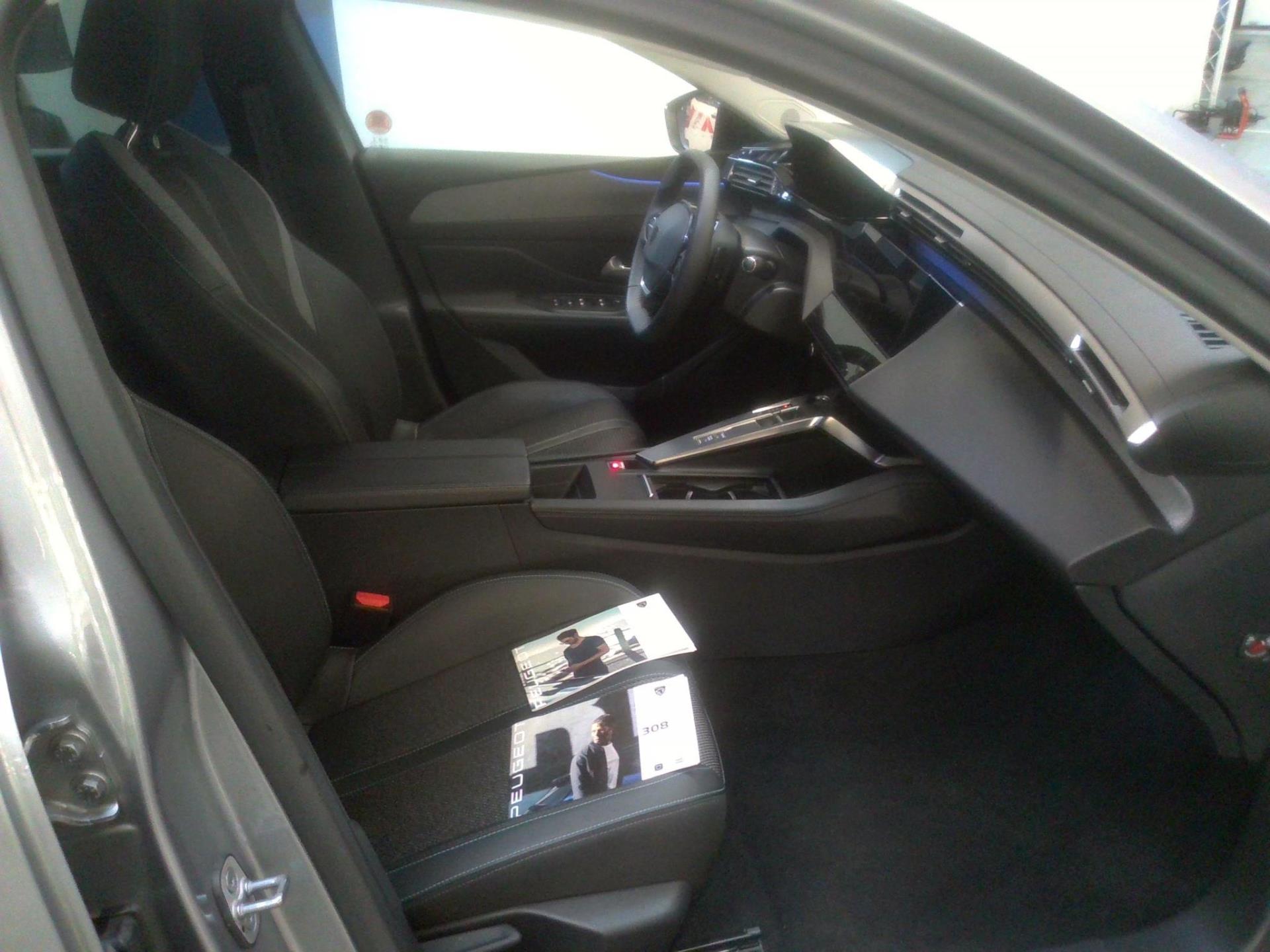 Peugeot 308 PHEV 180 e-EAT8 Allure Pack 2022