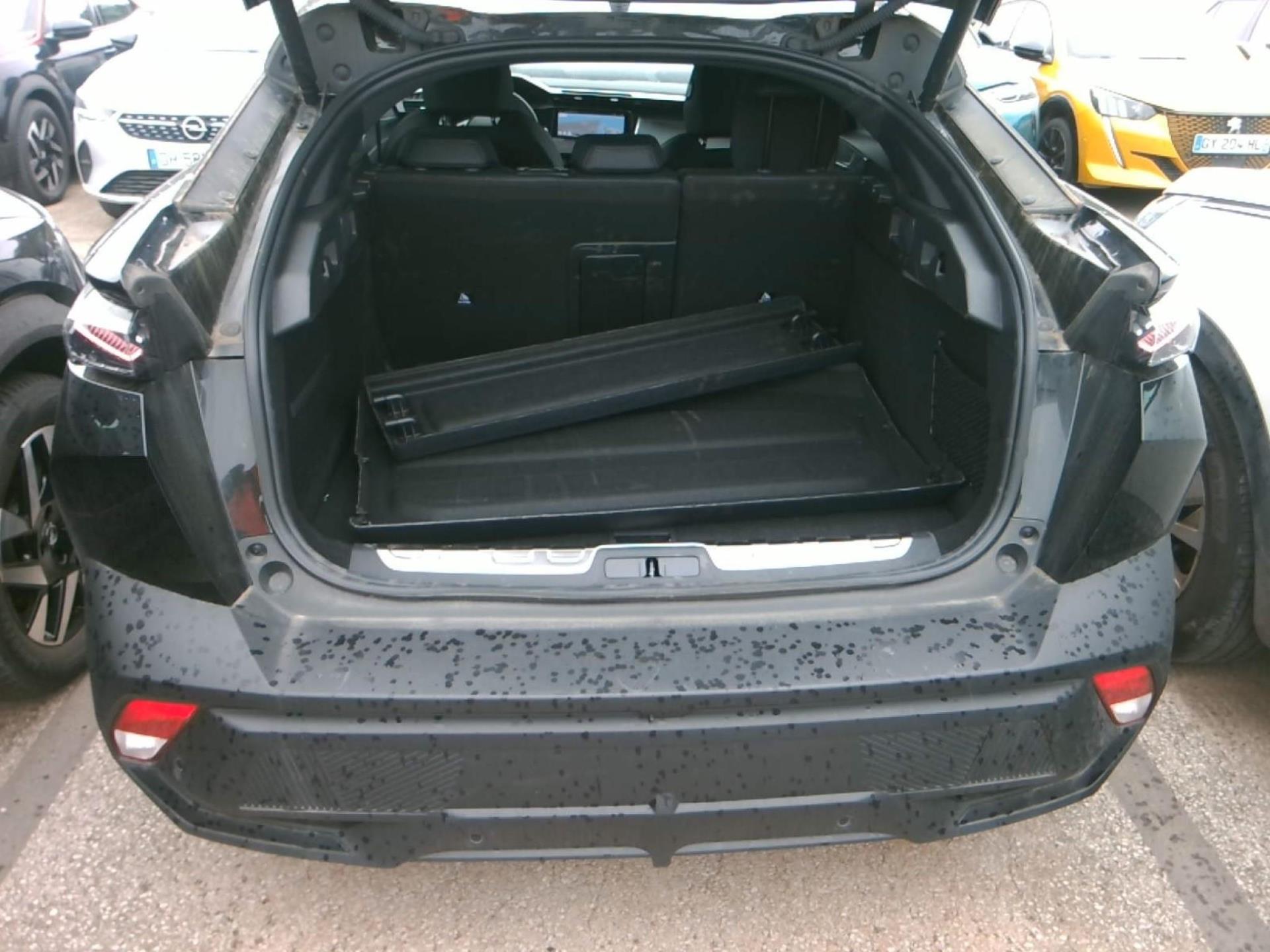 Peugeot 408 PHEV 180 e-EAT8 GT 2024