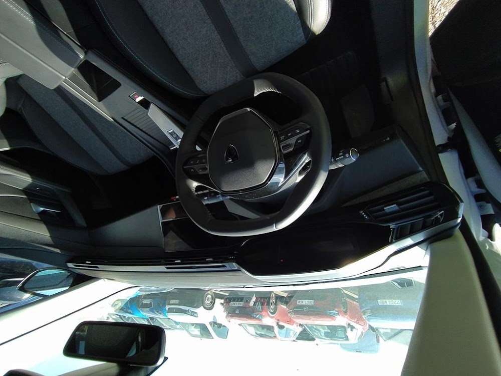 Foto Peugeot 408 14