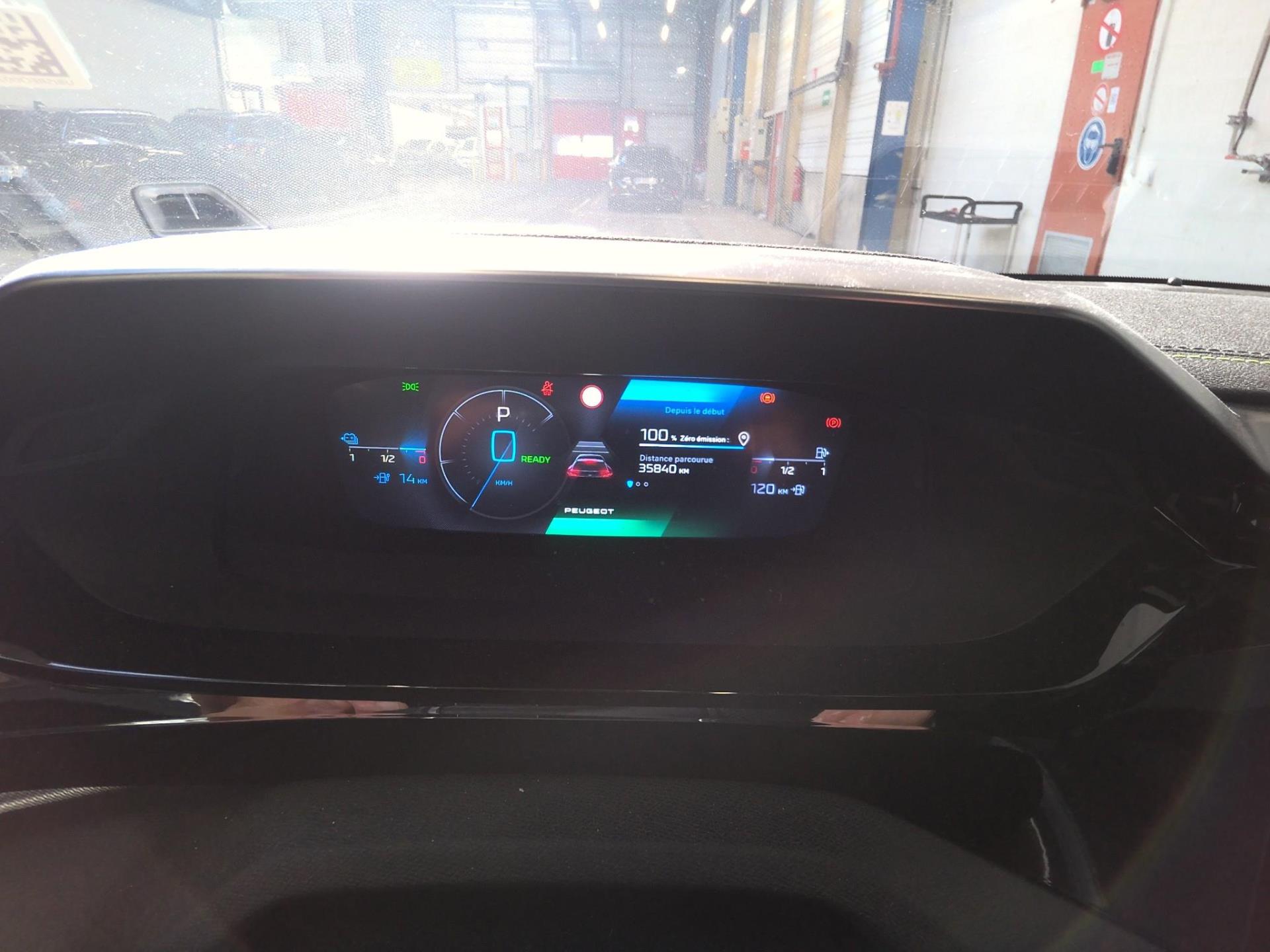 Peugeot 408 PHEV 180 e-EAT8 GT 2023