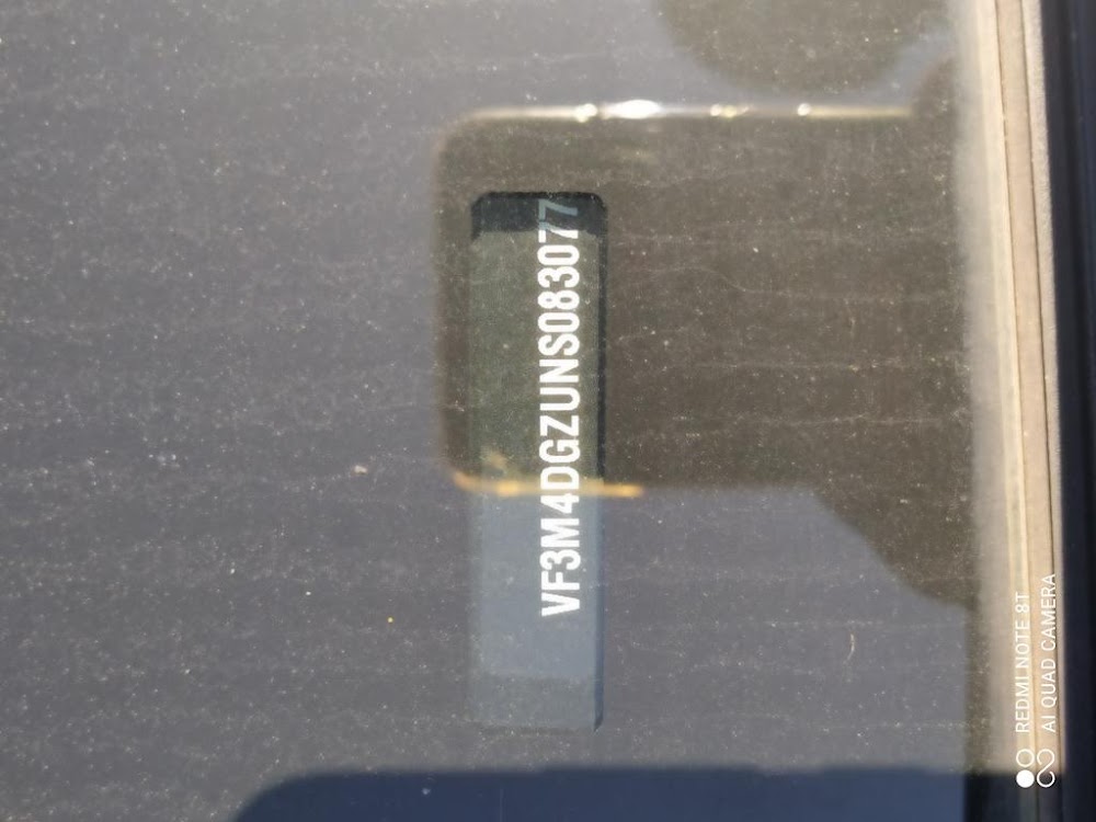 Foto Peugeot 3008 Hybrid 2