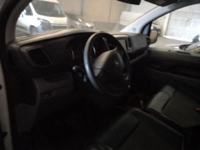 Foto Peugeot e-Expert 5