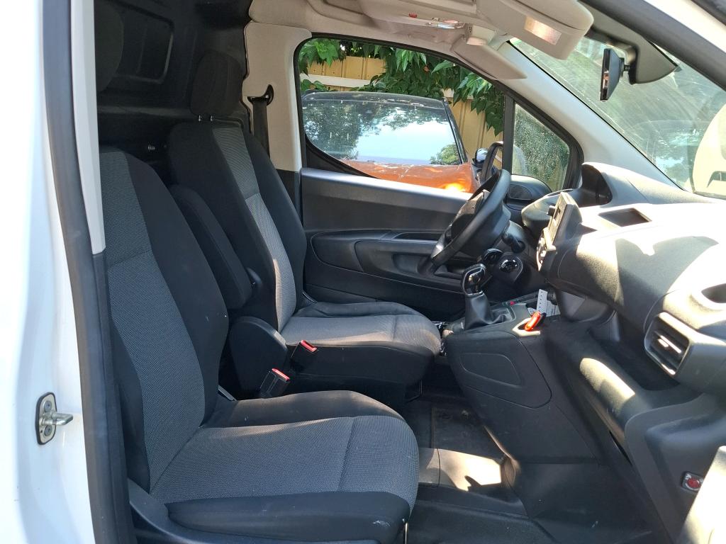 Peugeot PARTNER FOURGON STANDARD 650 KG BLUEHDI 100 S&S BVM5 PREMIUM 2020