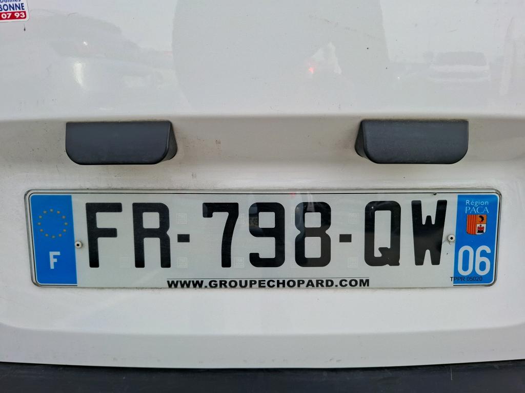 Peugeot PARTNER FOURGON STANDARD 650 KG BLUEHDI 75 BVM5 PREMIUM 2020