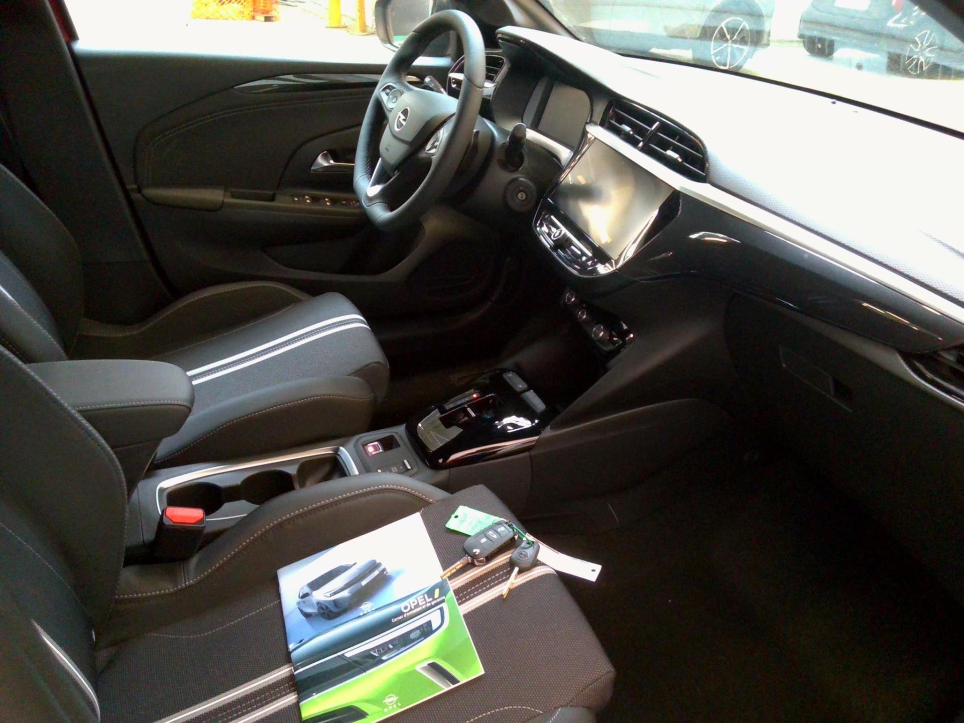 Opel Corsa 1.2 Turbo 100 ch BVA8 GS 2024