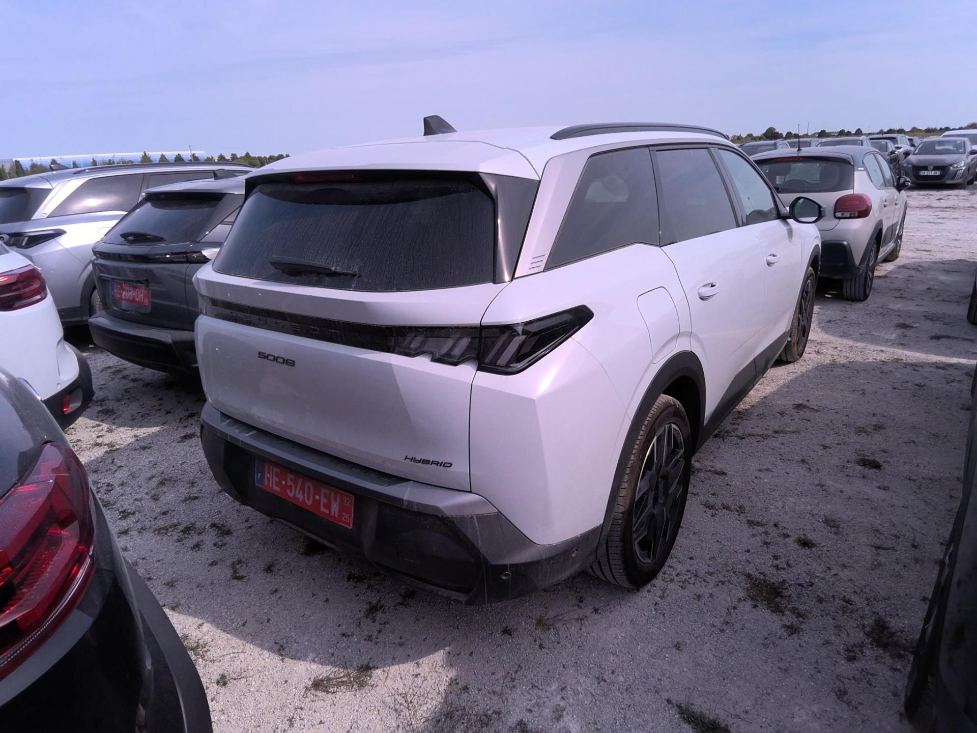 Peugeot 5008 Hybrid 145 ch e-DCS6 Allure 2025