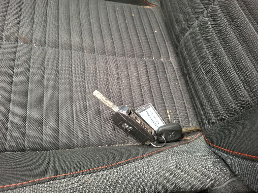 Peugeot 2008 BlueHDi 110 S&S BVM6 Active Business 2021