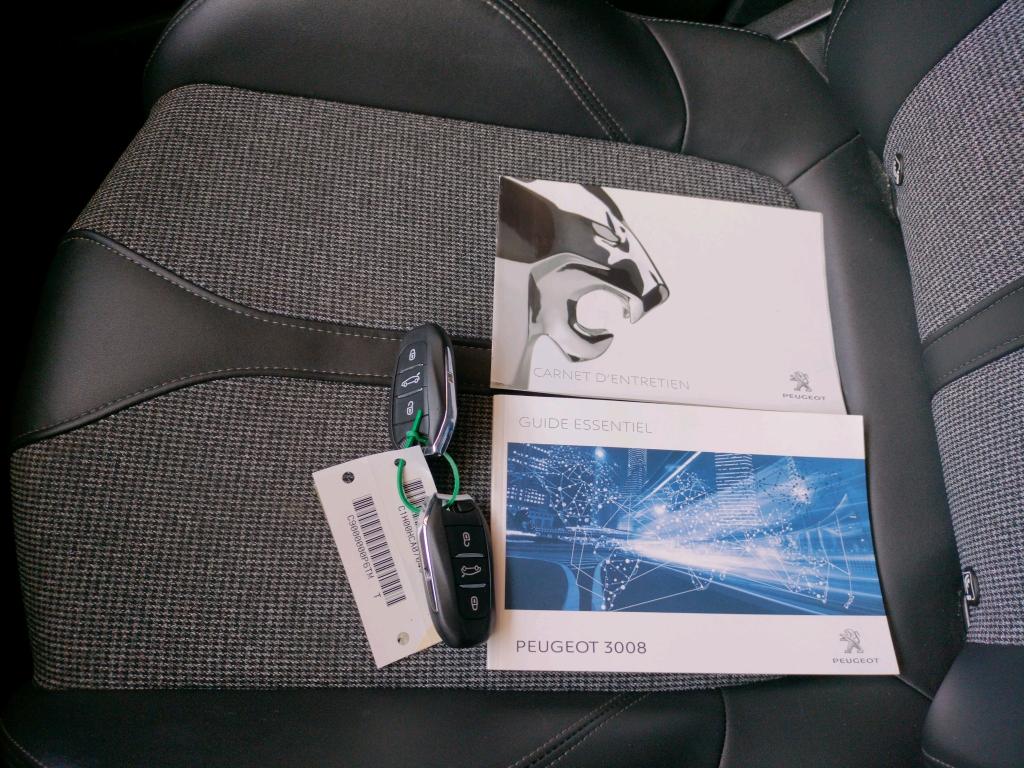 Peugeot 3008 Puretech 130ch S&S EAT8 Allure Business 2019