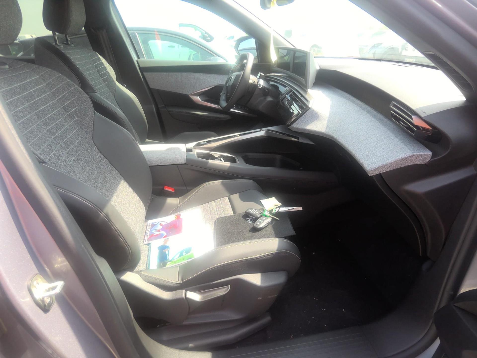 Peugeot 5008 Electrique 210 ch 73 kWh Allure 2025