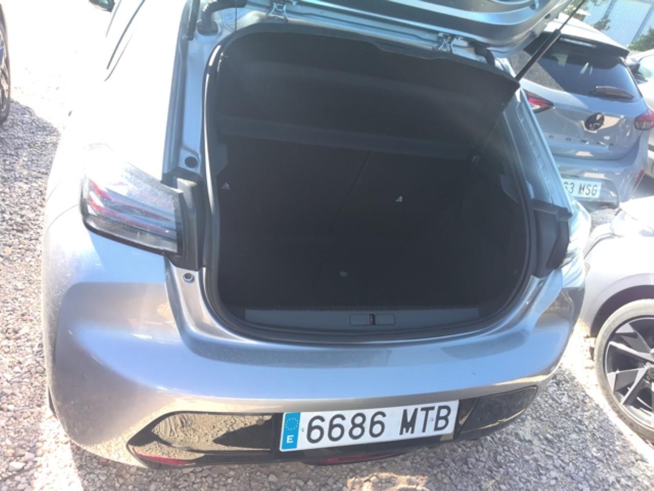 Foto Peugeot 508 Hybrid 8