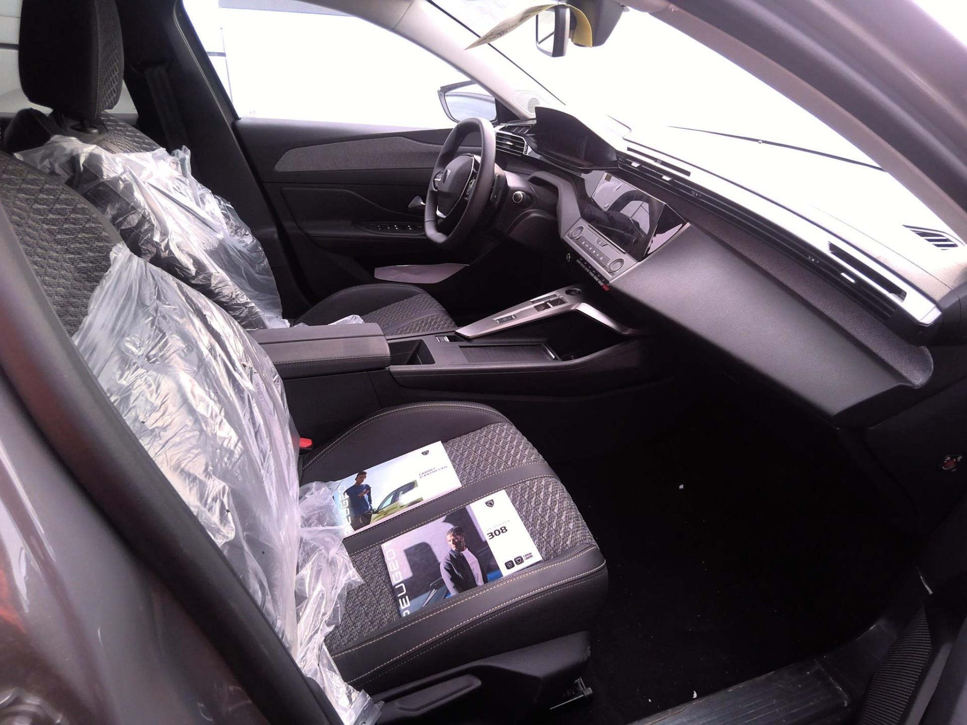 Peugeot 308 BlueHDi 130ch S&S EAT8 Allure 2025