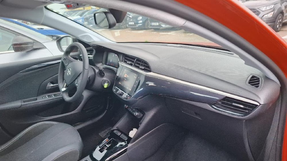 Foto Opel Corsa 16