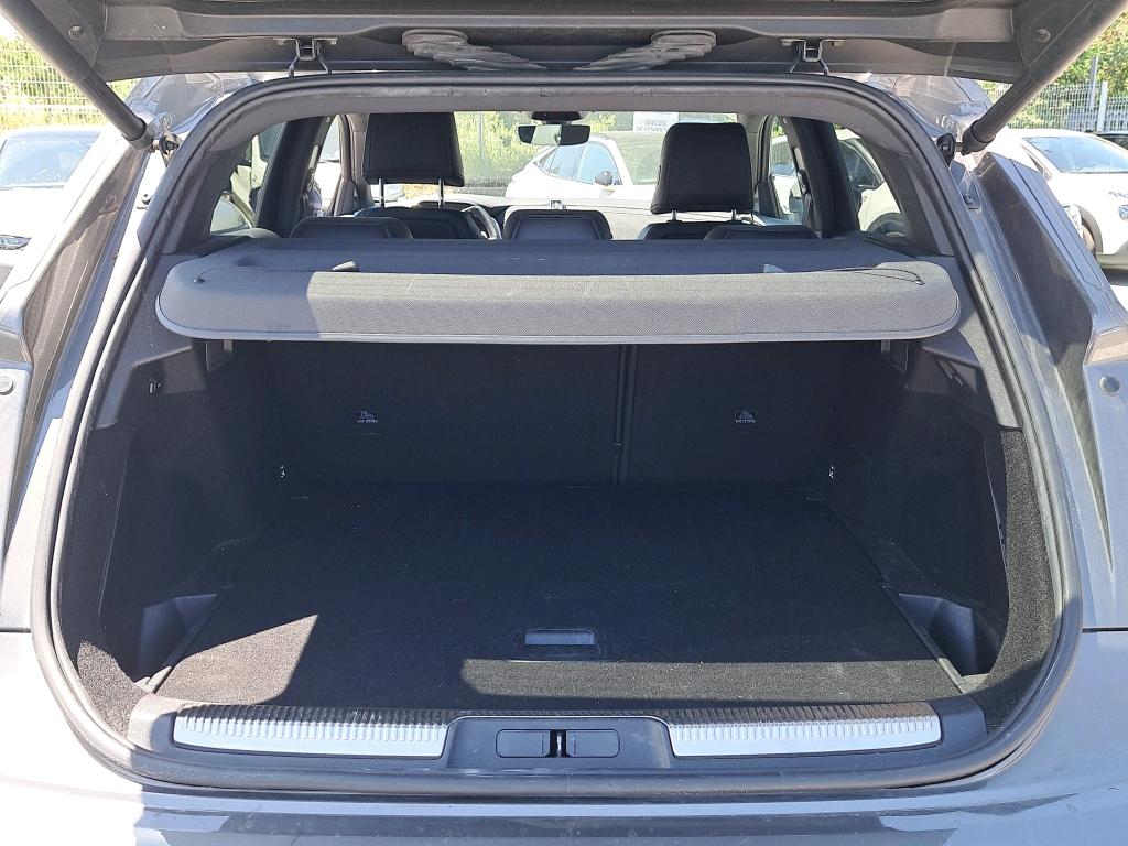 DS DS7 Crossback BlueHDi 180 EAT8 Performance Line+ 2020