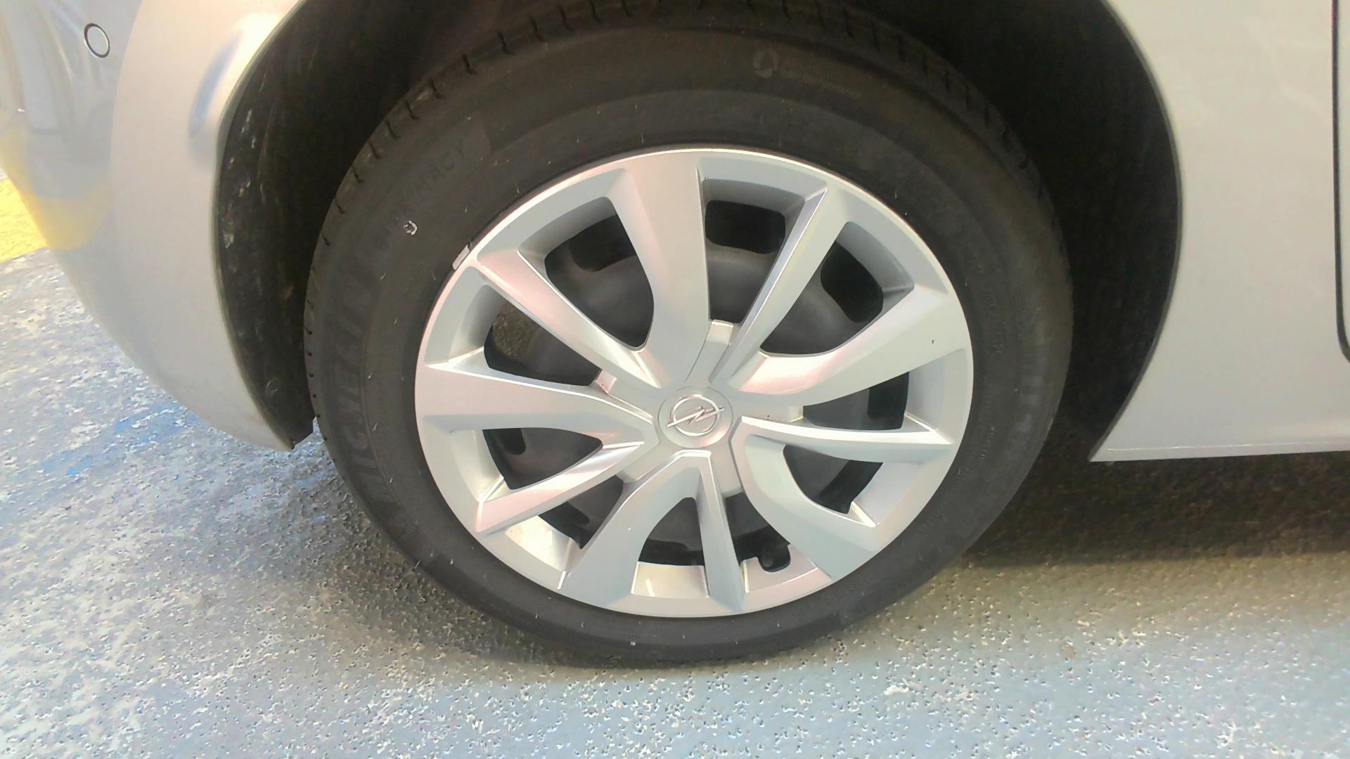 Opel Corsa 1.2 Turbo 100 ch Edition 2025