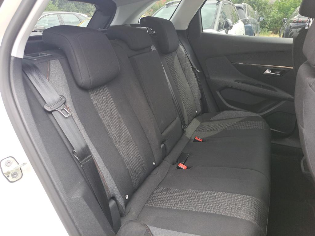 Peugeot 3008 BlueHDi 130ch S&S BVM6 Active Business 2020