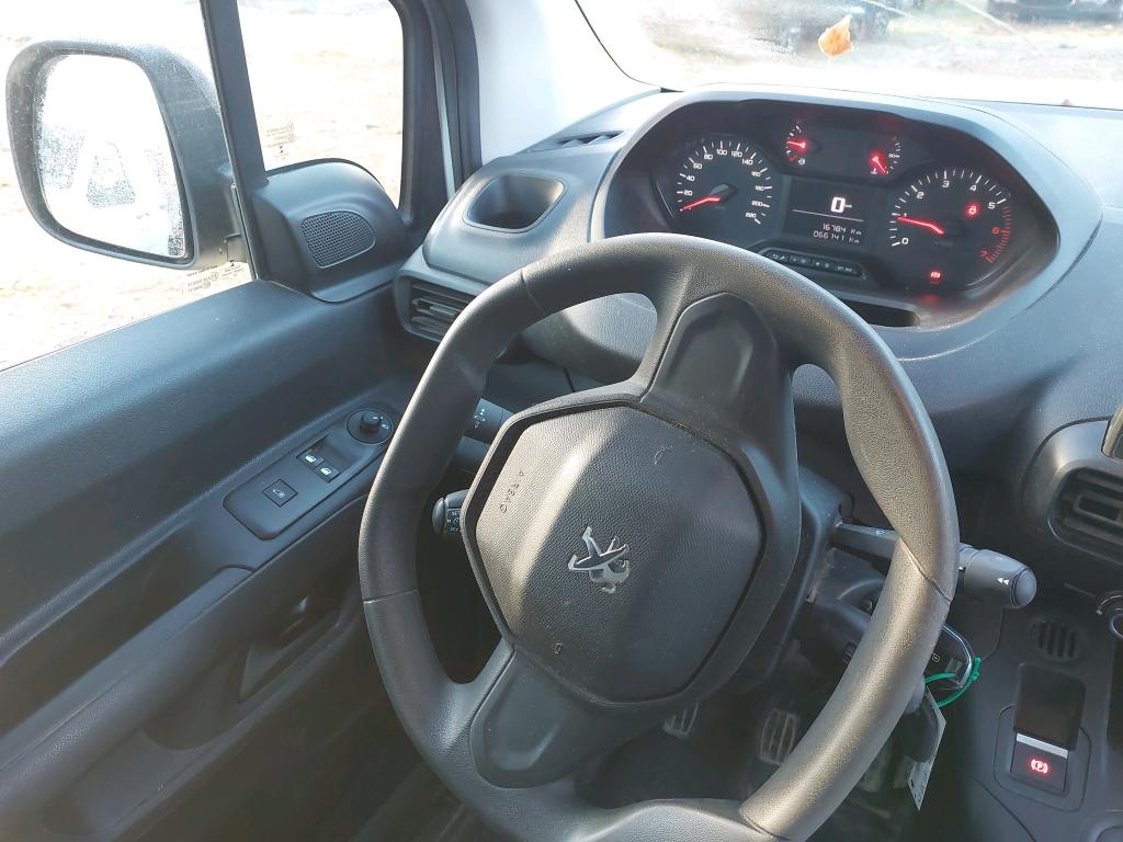 Peugeot PARTNER FOURGON STANDARD 650 KG BLUEHDI 100 S&S BVM5 PREMIUM 2020