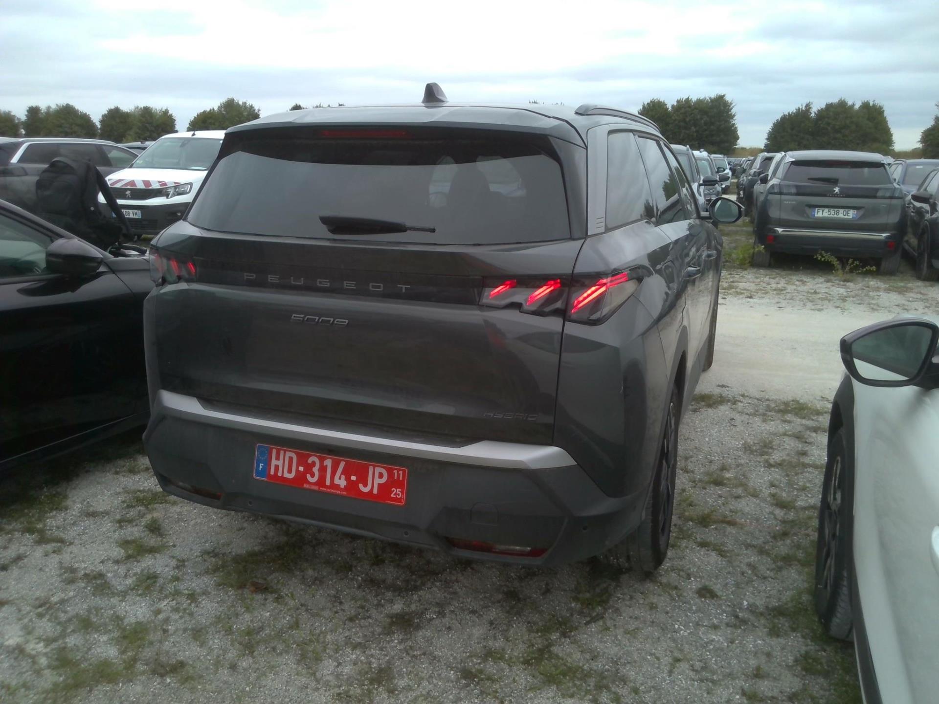 Peugeot 5008 Hybrid 145 e-DCS6 GT 2025