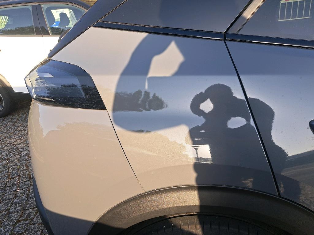 Peugeot 2008 Hybrid 136 e-DCS6 GT 2025