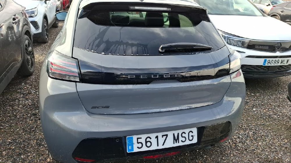Foto Peugeot 208 9
