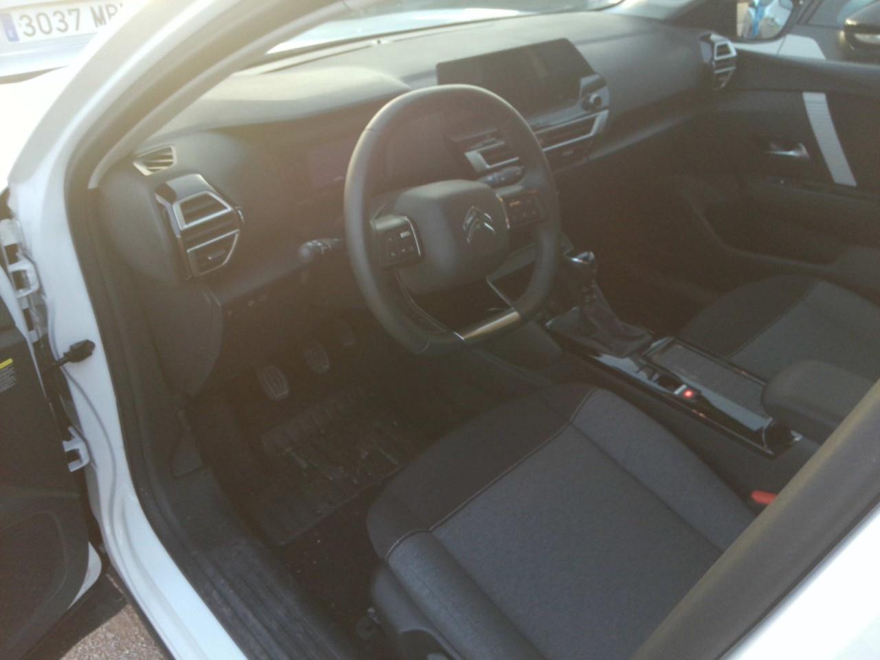 Foto Citroën C4 X 3