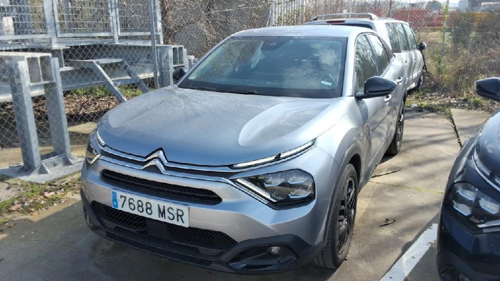 Citroën C4 X C4 Hybrid 136 ë-DSC6 PLUS (solo stock)