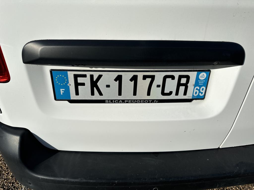 Peugeot EXPERT FGN TOLE STANDARD 1.5 BLUEHDI 120 S&S BVM6 ASPHALT 2019