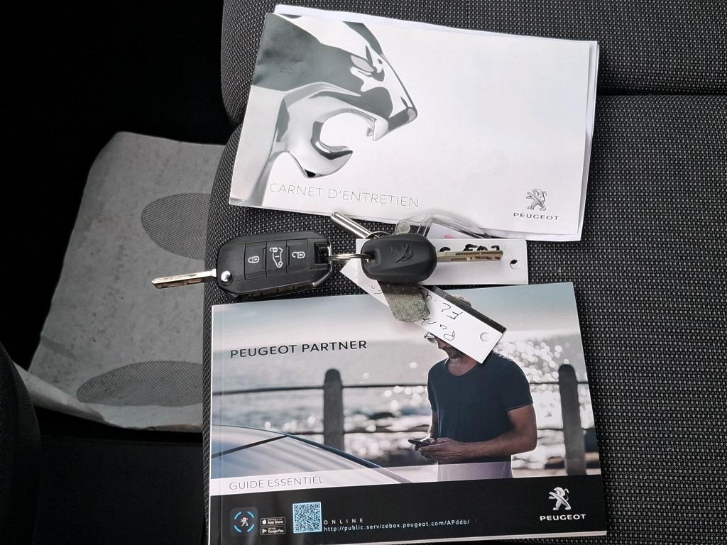 Peugeot PARTNER FOURGON STANDARD 650 KG BLUEHDI 100 S&S BVM5 ASPHALT 2019