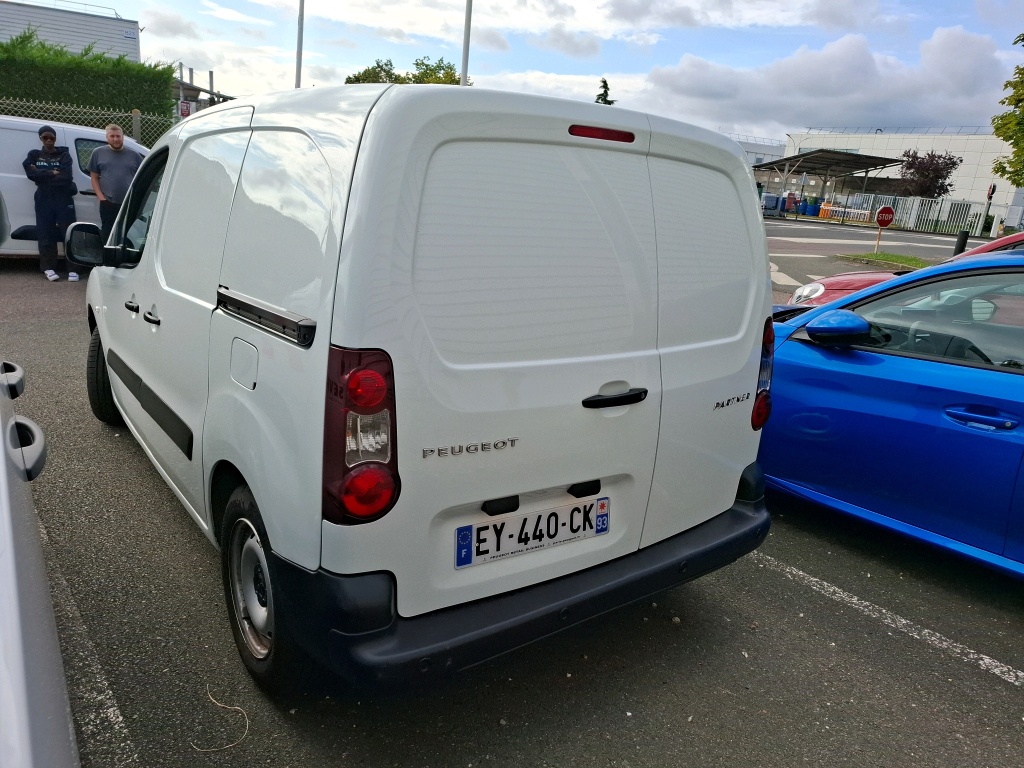 Peugeot PARTNER FOURGON STANDARD 1.6 BLUEHDI 75 BVM5 PREMIUM 2018